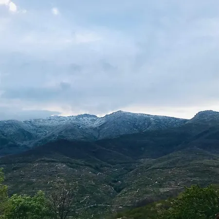 בית נופש La Escondida *